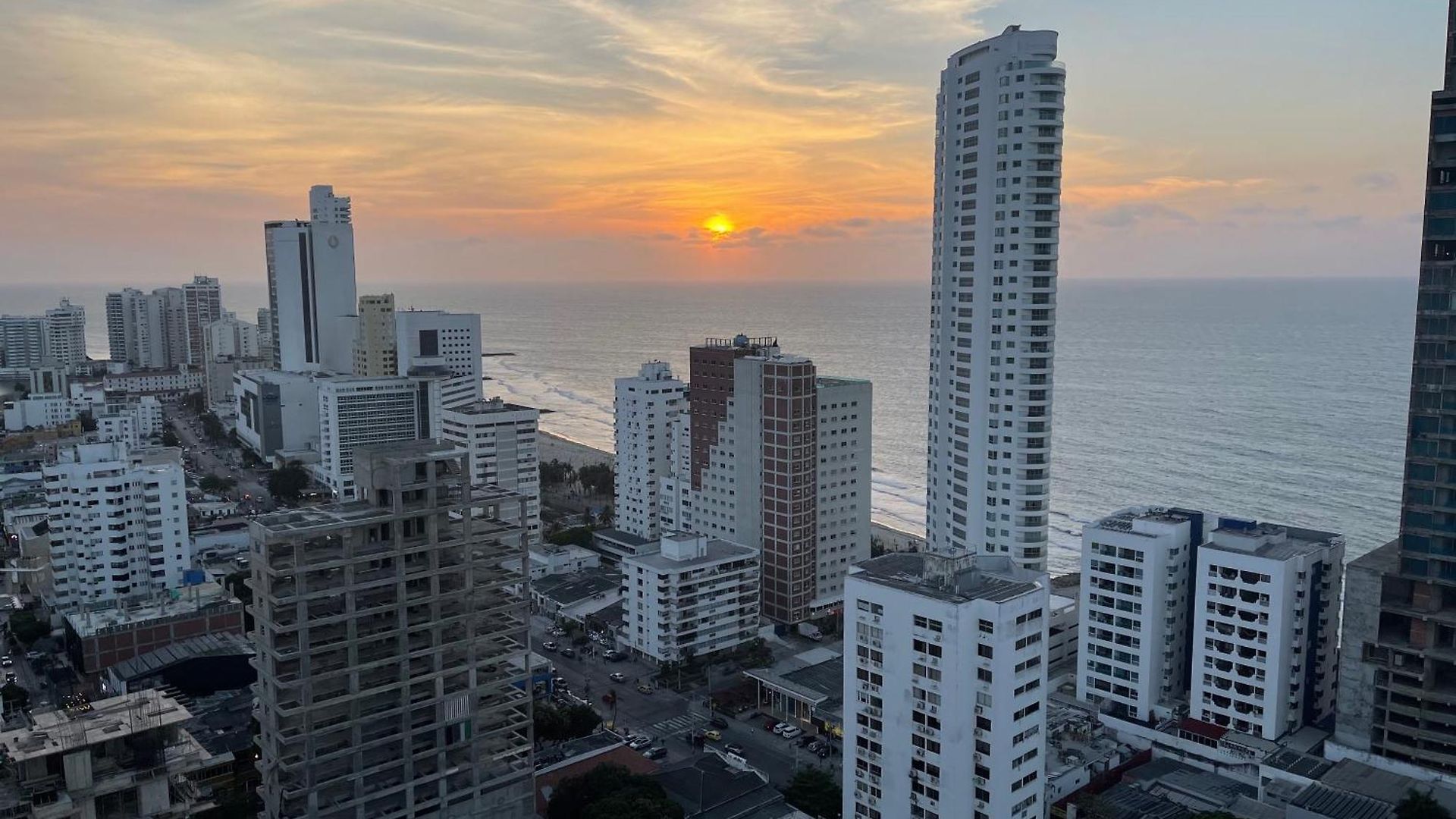 Apartamento Infinitum Bocagrande-piso 26-apartamento Nuevo *